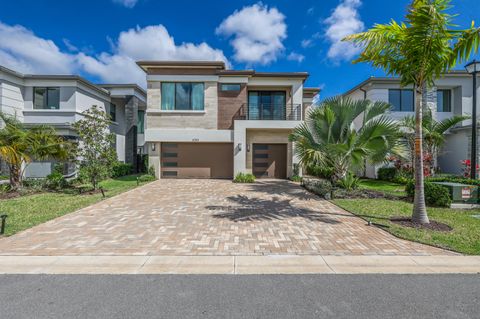 Photo of 8283 Royal County Down Road, Boca Raton, FL 33434 (MLS # B26011968)