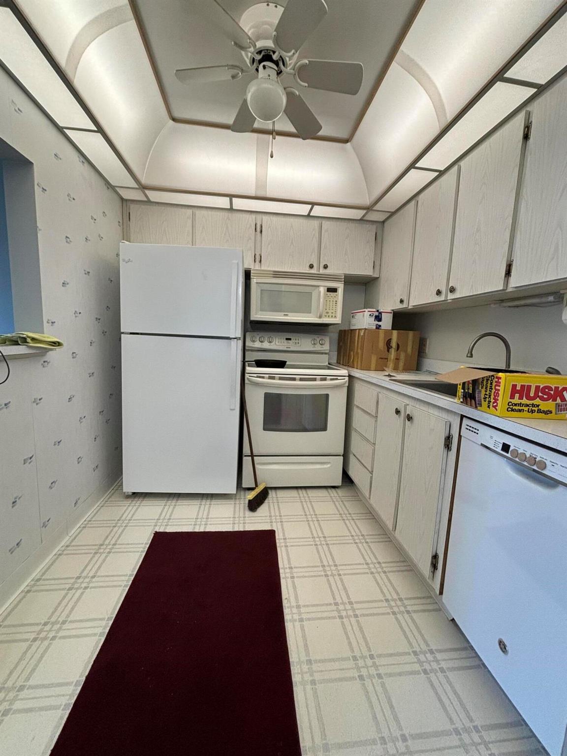 3400 Springdale Boulevard 115