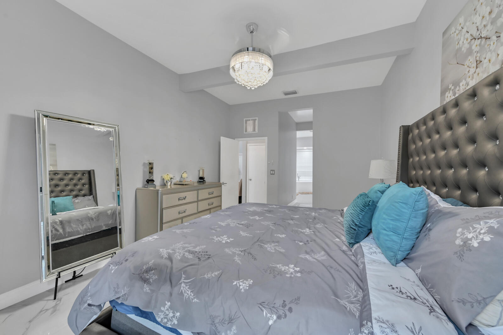 FOXHALL - Residential