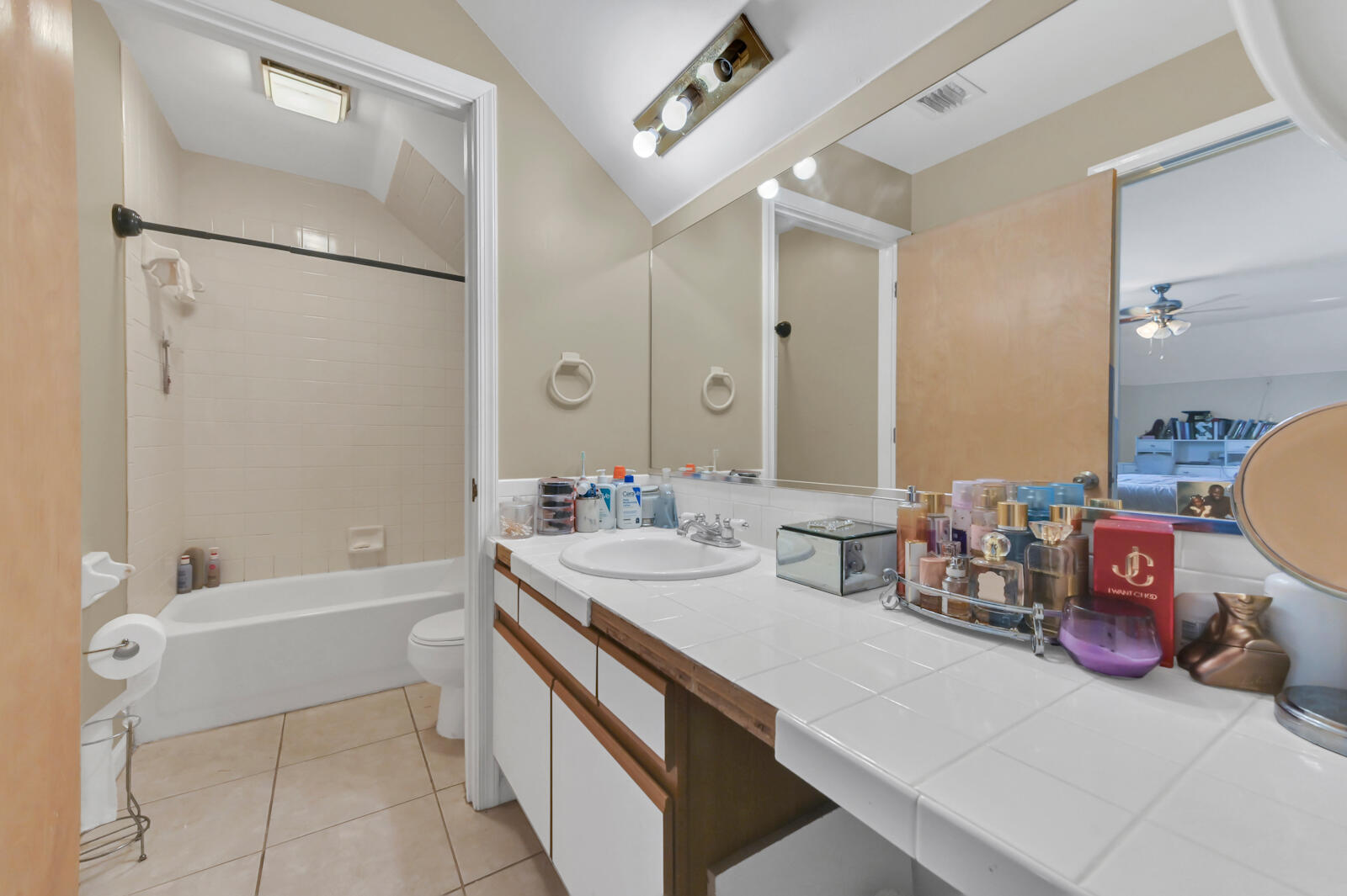 FOXHALL - Residential