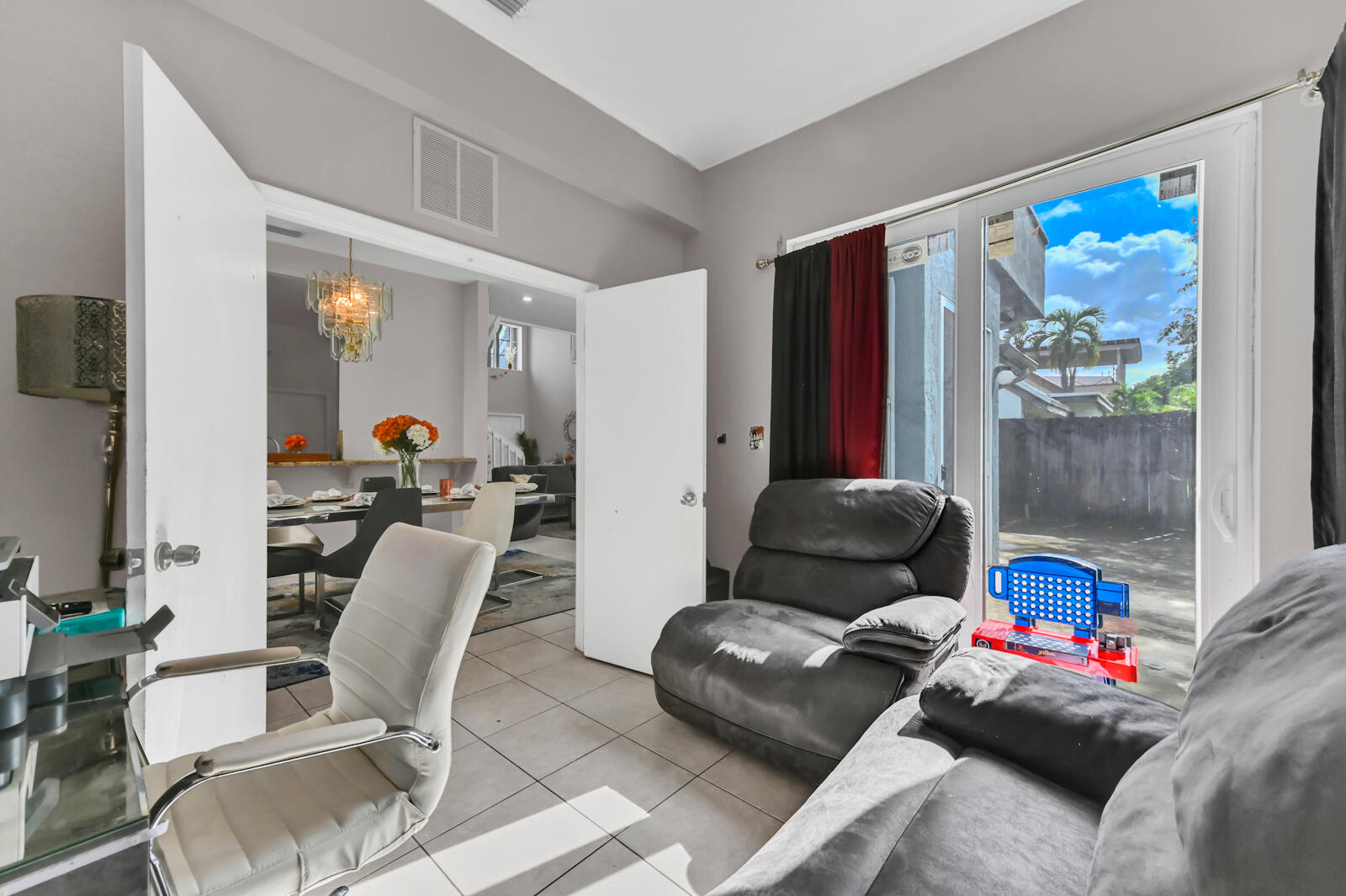FOXHALL - Residential
