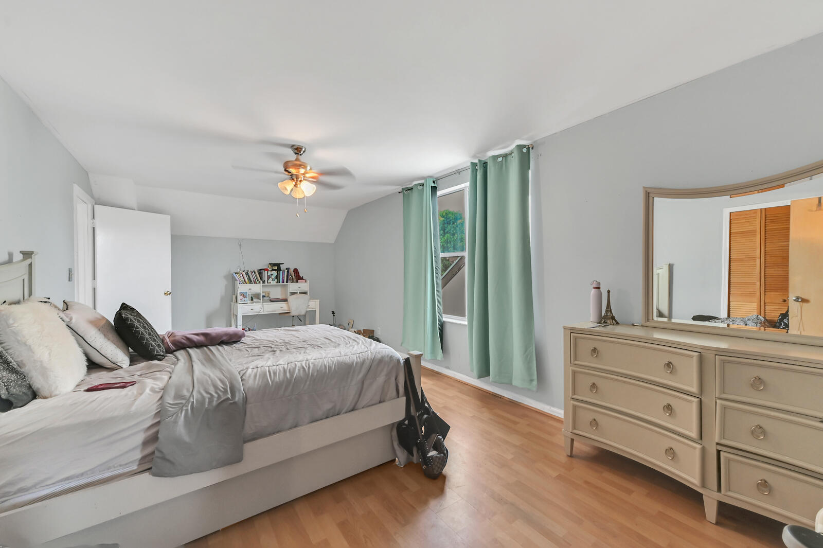 FOXHALL - Residential