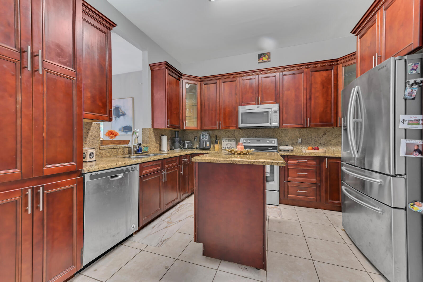 FOXHALL - Residential