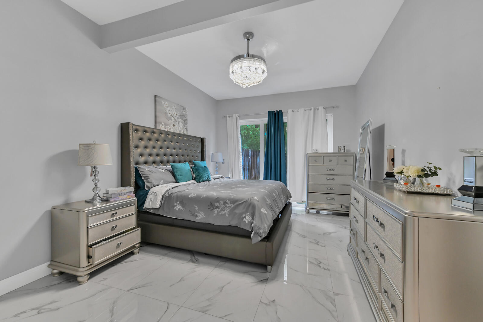 FOXHALL - Residential