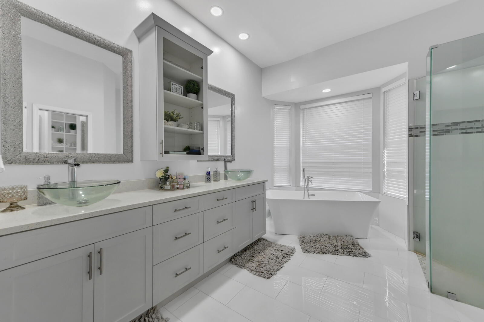 FOXHALL - Residential