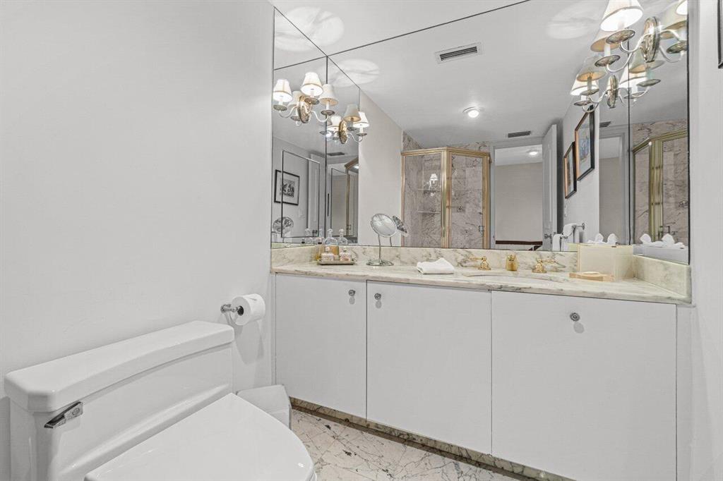 FOUR HUNDRED SO OCEAN BLVD CONDO - Residential