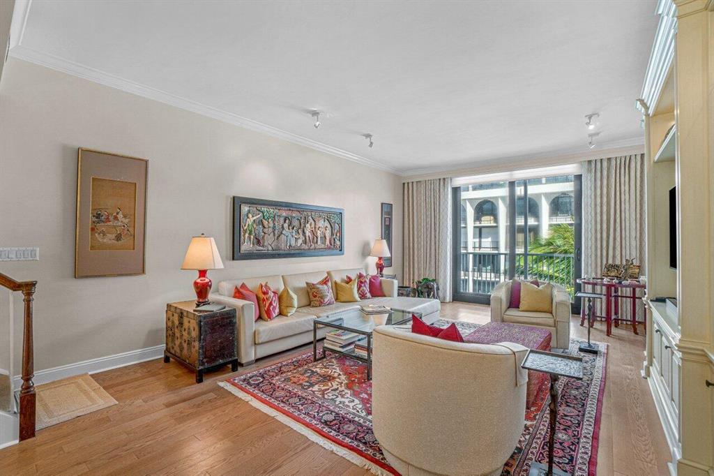 FOUR HUNDRED SO OCEAN BLVD CONDO - Residential