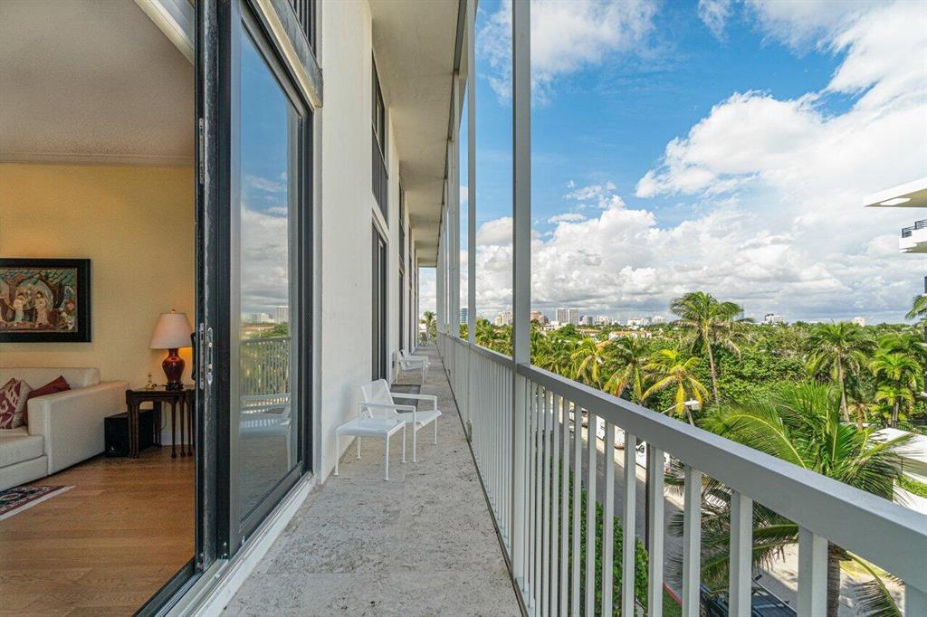 FOUR HUNDRED SO OCEAN BLVD CONDO - Residential