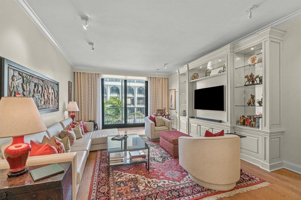 FOUR HUNDRED SO OCEAN BLVD CONDO - Residential