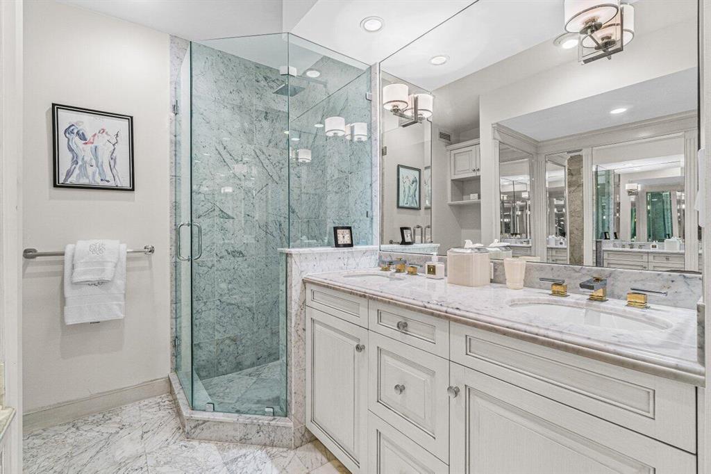 FOUR HUNDRED SO OCEAN BLVD CONDO - Residential