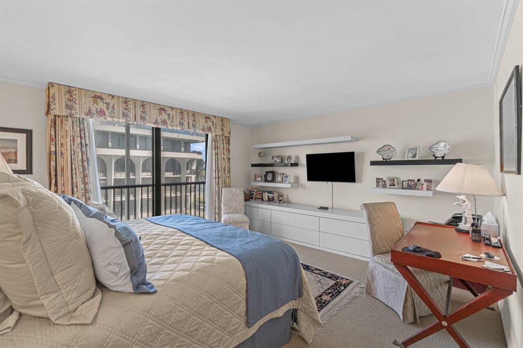 FOUR HUNDRED SO OCEAN BLVD CONDO - Residential