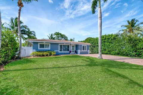 360 SW 2nd Street, Boca Raton, FL MLS: R11083237