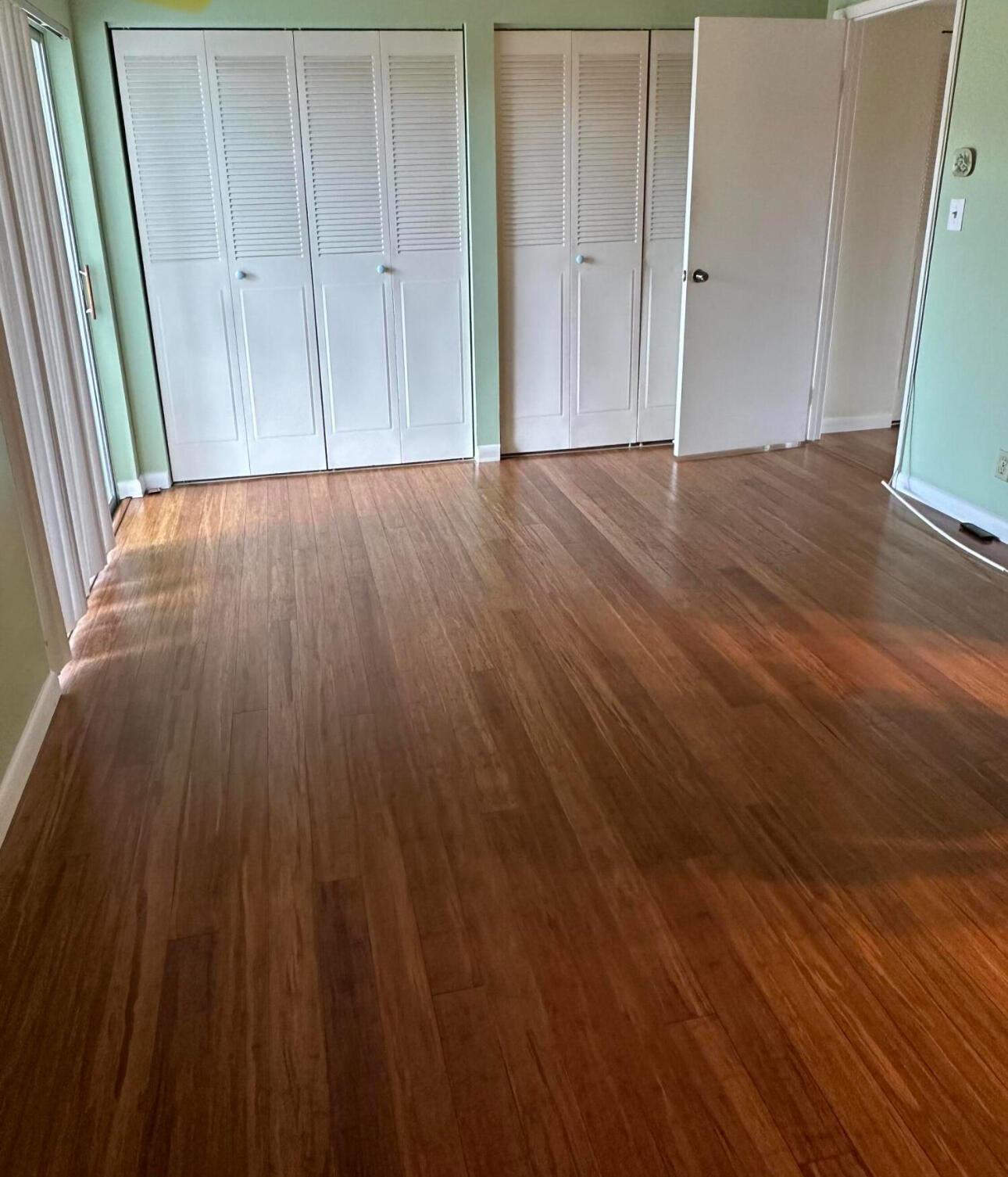 VILLAGE GREEN HAMPTON CON - Residential