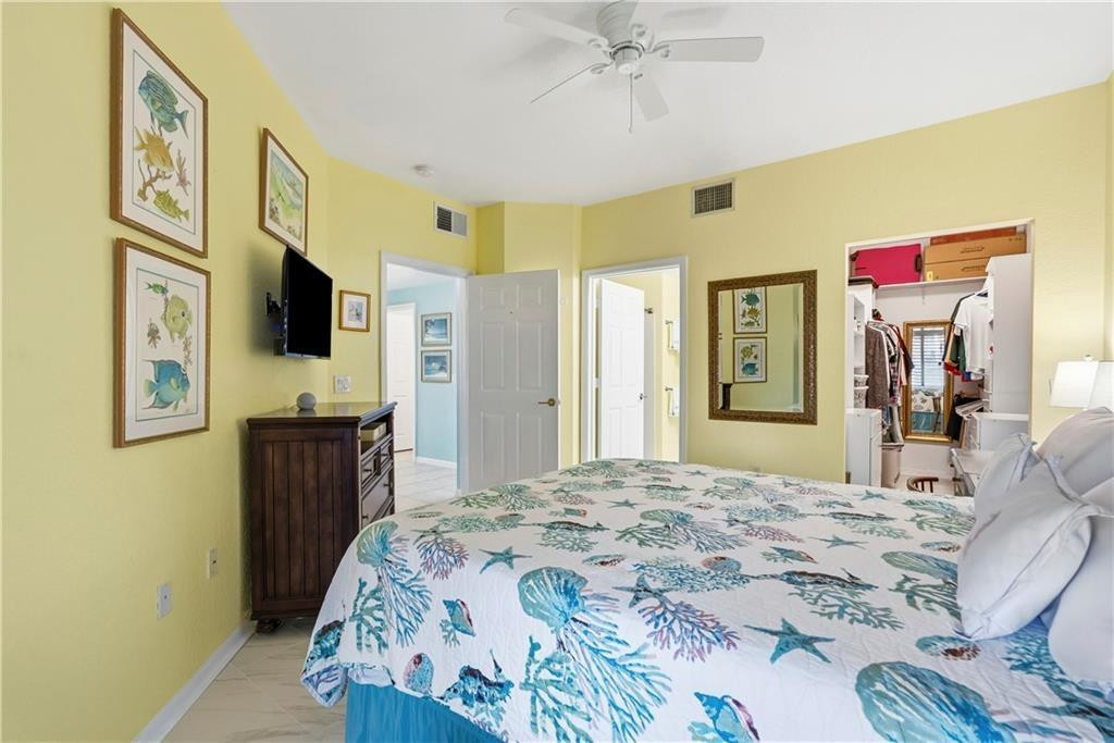 Palm Estates Luxury Condo - Residential