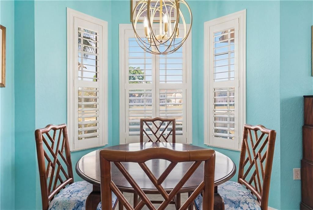 Palm Estates Luxury Condo - Residential