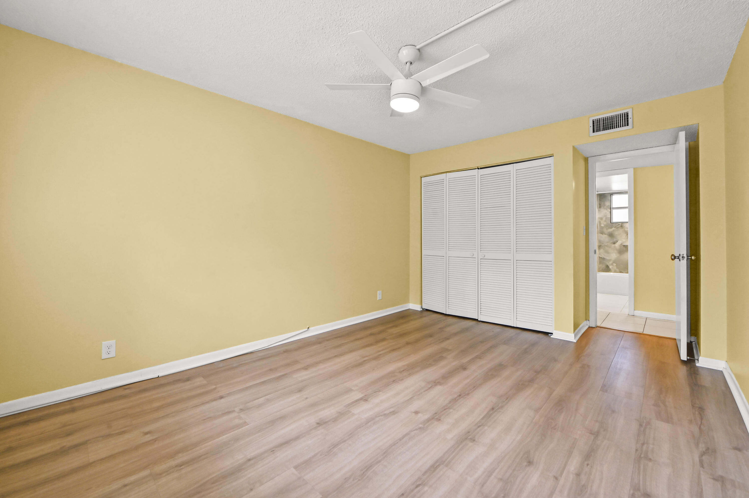 NOVA GARDENS CONDO - Residential