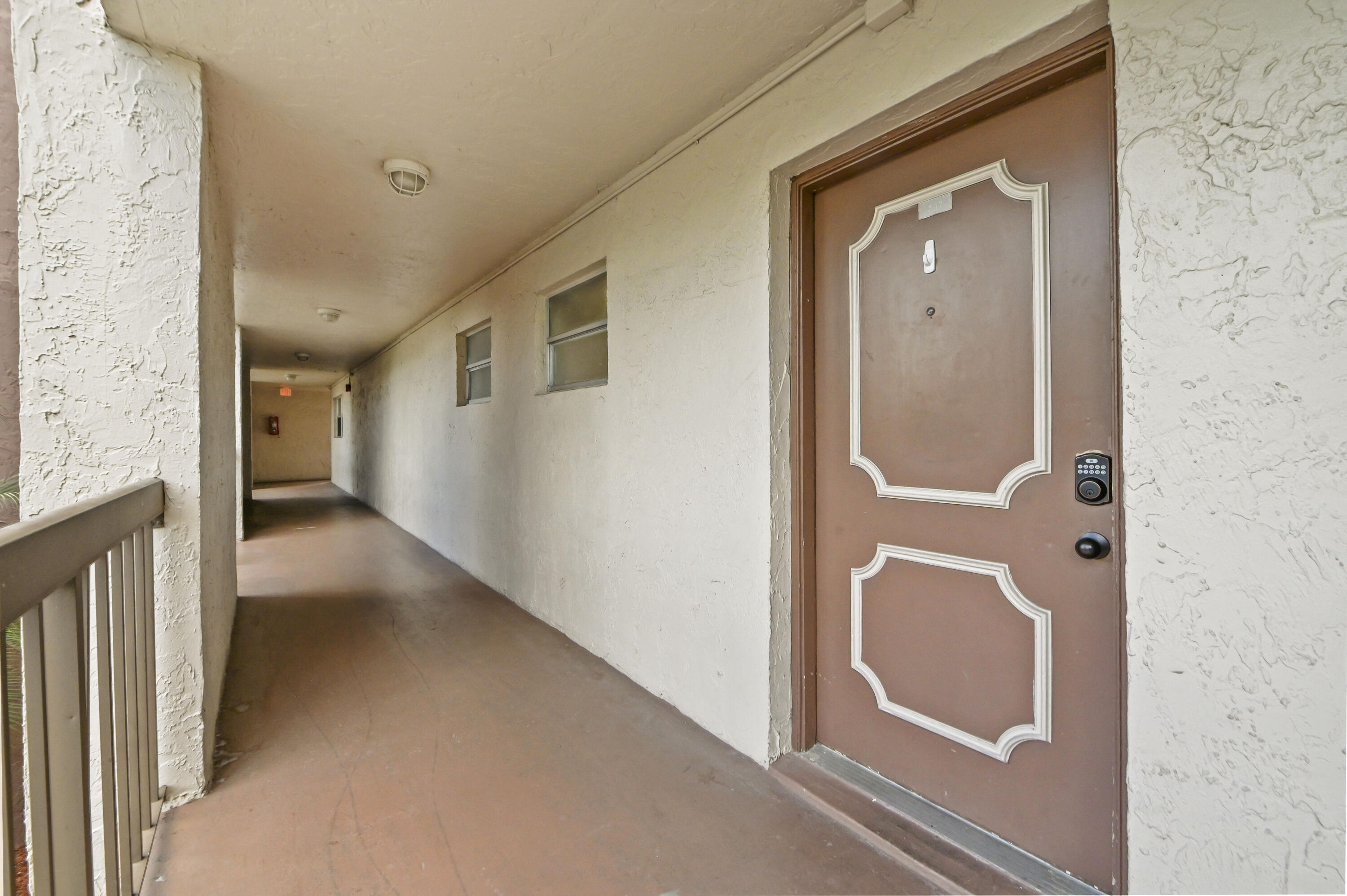 7020 Nova 207d, Davie, FL, 33317/$289,900 1 7020 Nova 207d