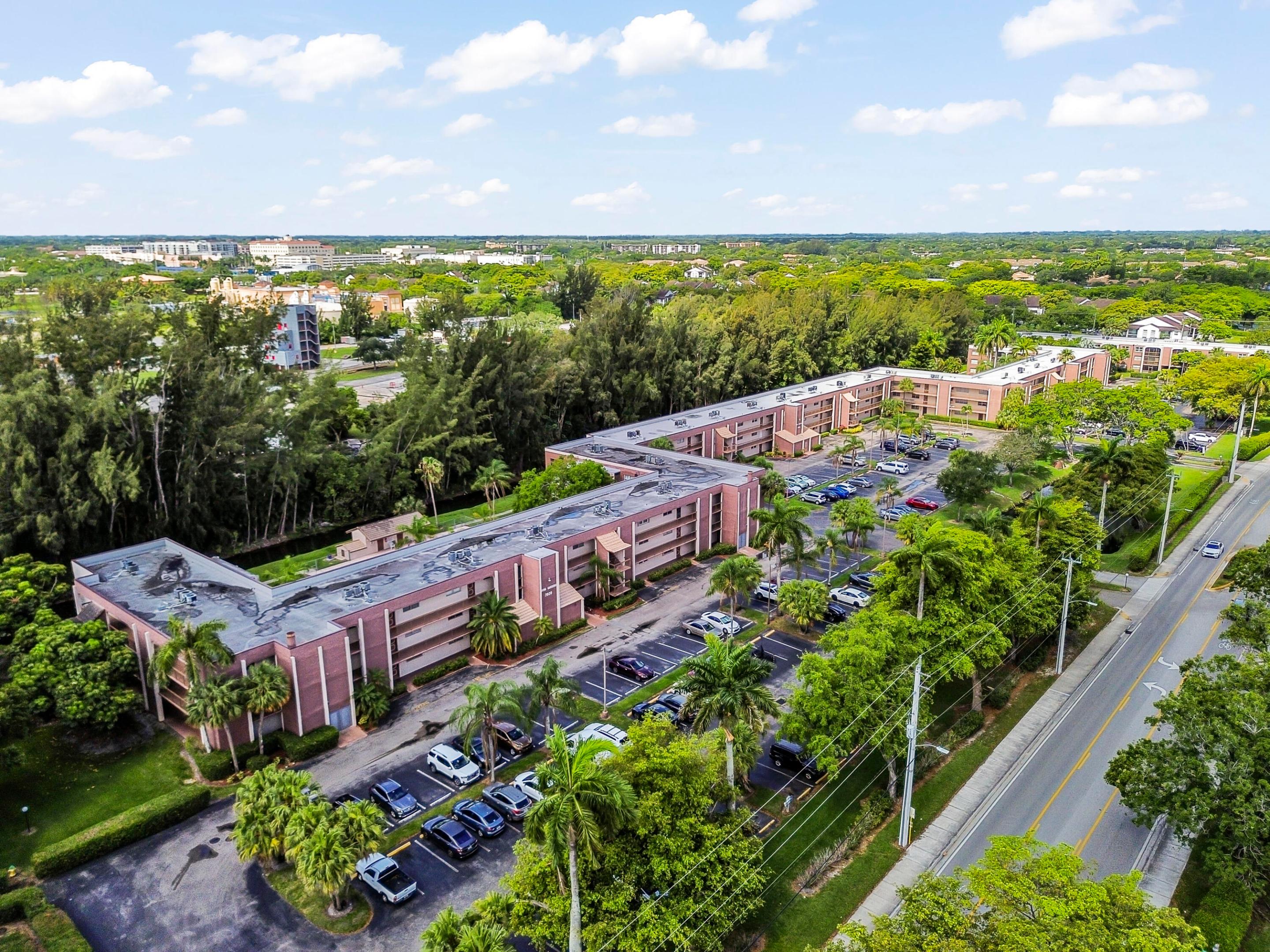 NOVA GARDENS CONDO - Residential