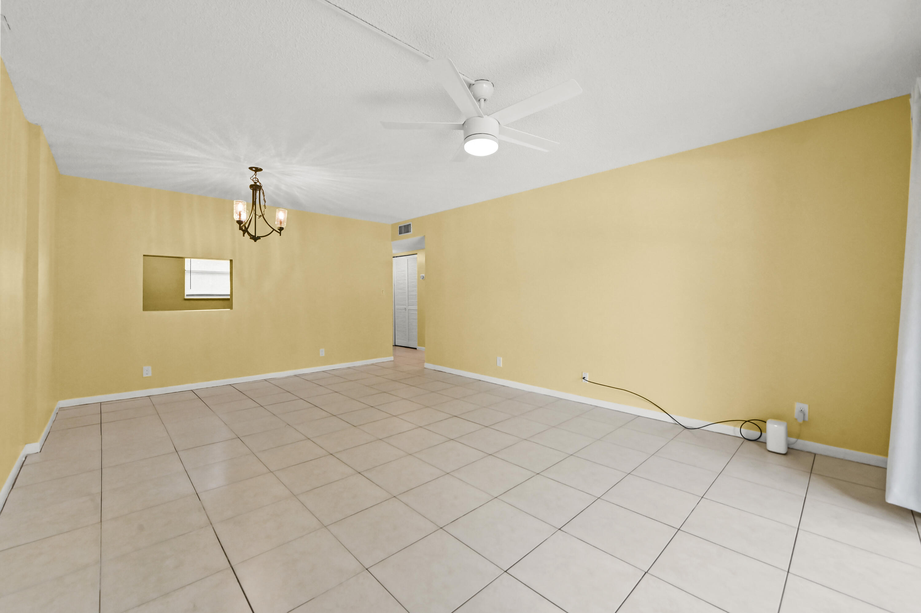 NOVA GARDENS CONDO - Residential