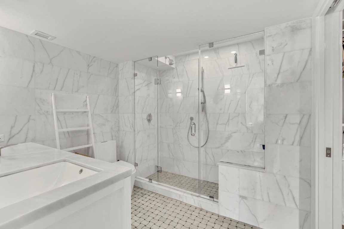 Majorca Towers Condo - Residential Lease