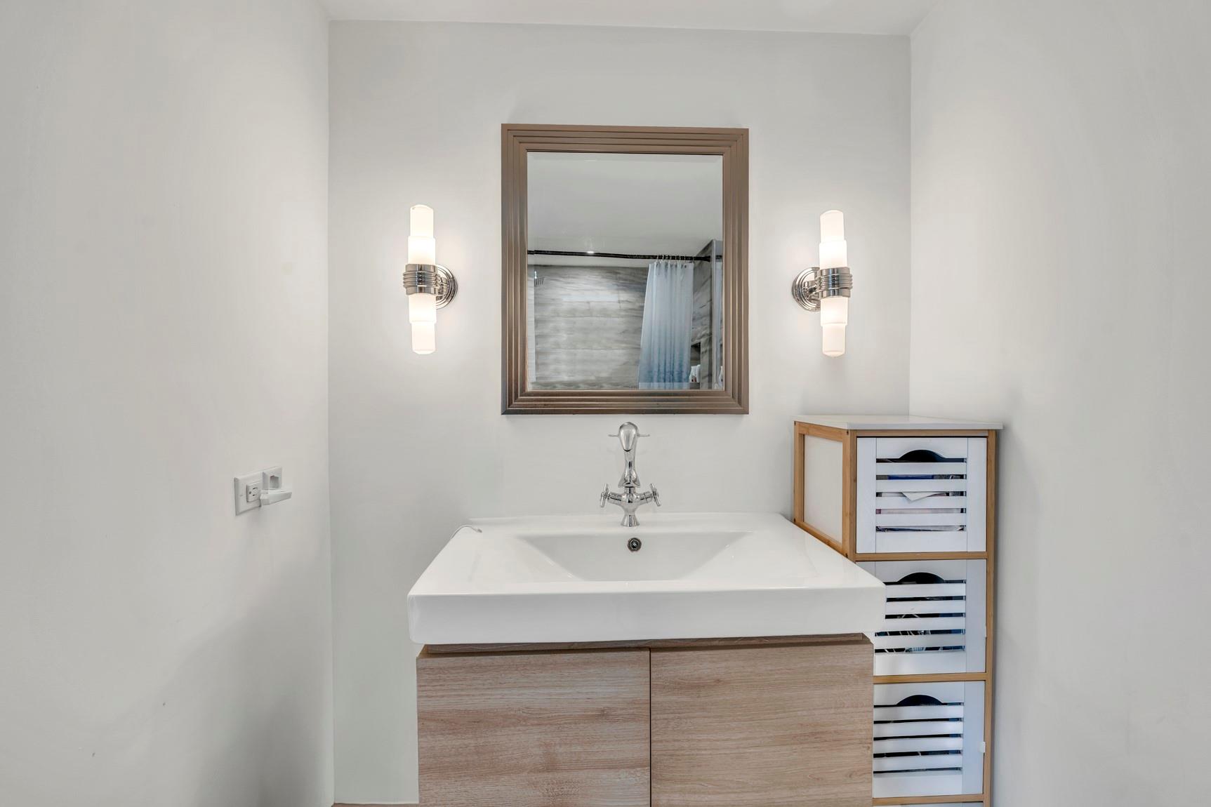 Majorca Towers Condo - Residential Lease