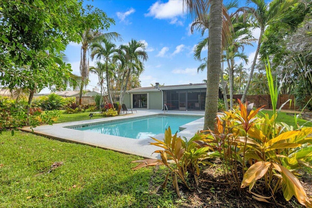 Photo of 2488 NW South Manor Avenue, Stuart, FL 34994 (MLS # B26067713)