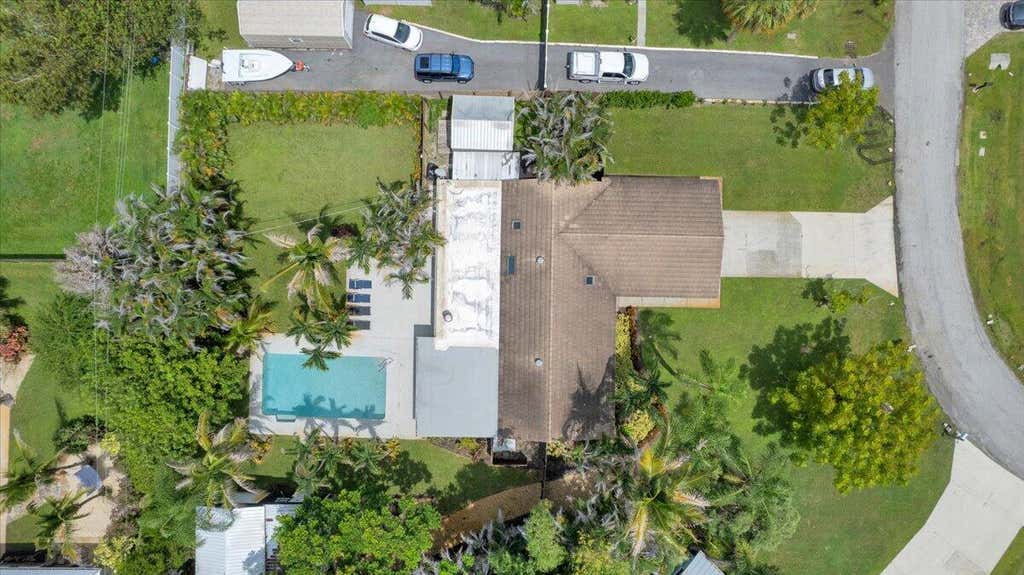 Photo of 2488 NW South Manor Avenue, Stuart, FL 34994 (MLS # B26067713)