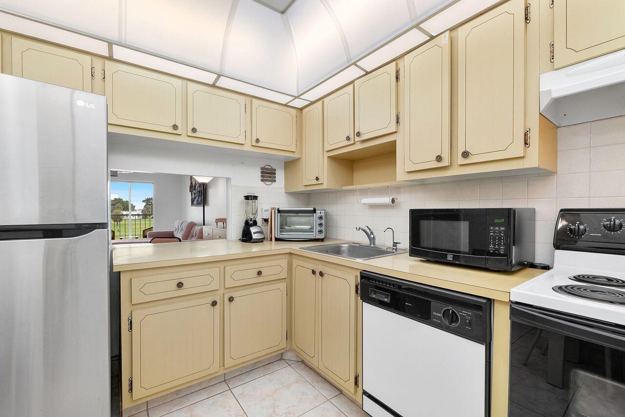 7807 Golf Cir Drive 308