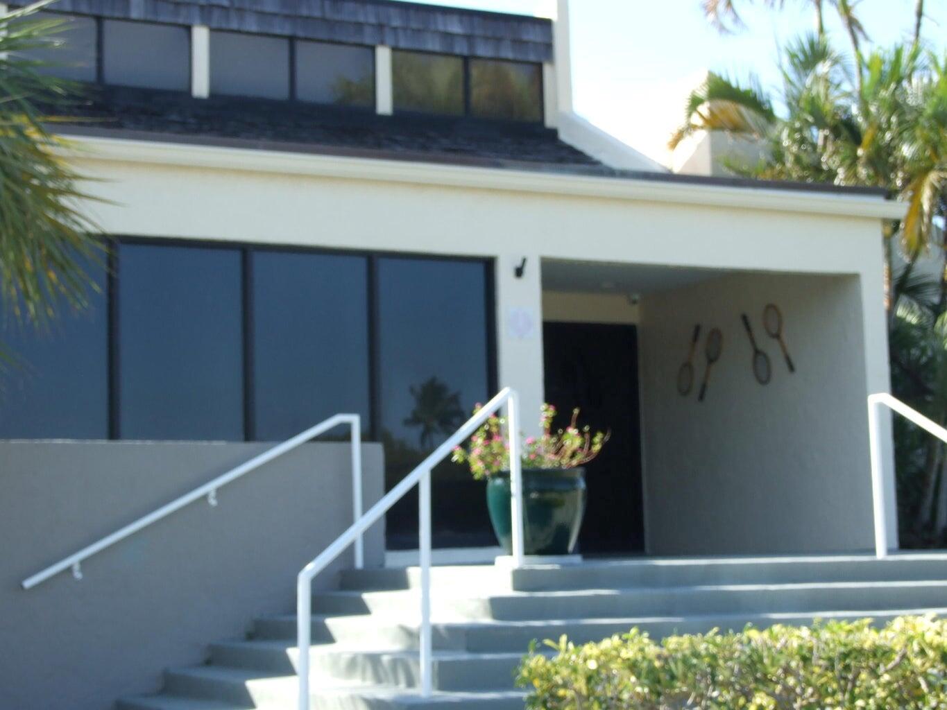 JUPITER OCEAN AND RACQUET - Residential Lease