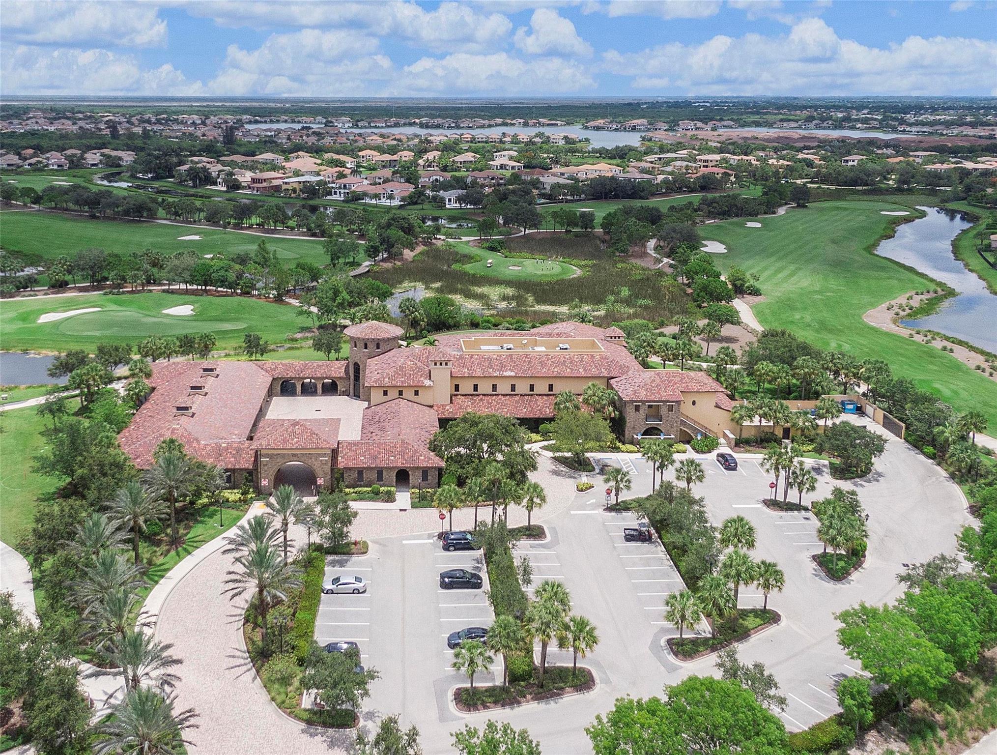 PARKLAND GOLF & COUNTRY CLUB - Residential