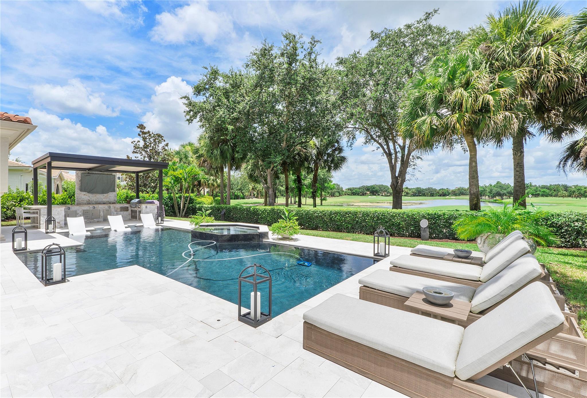 PARKLAND GOLF & COUNTRY CLUB - Residential