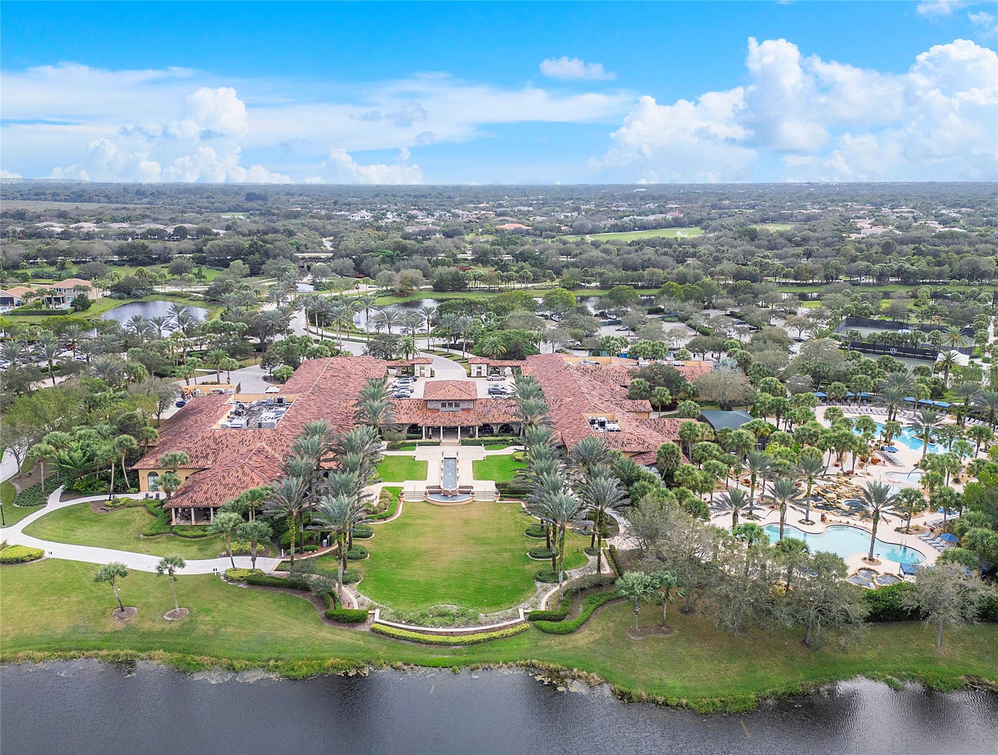 PARKLAND GOLF & COUNTRY CLUB - Residential