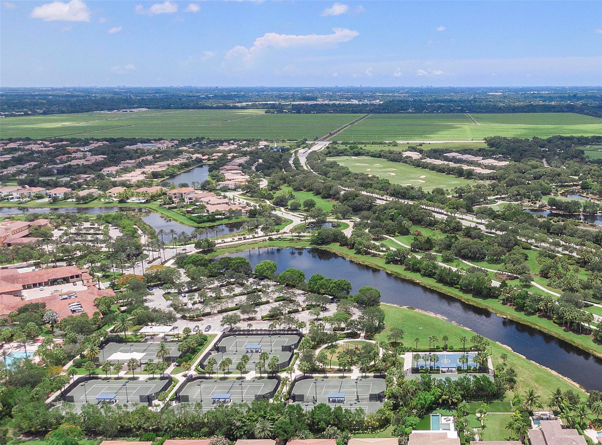 PARKLAND GOLF & COUNTRY CLUB - Residential