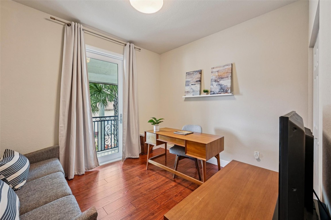 Paloma Lakes - Residential Lease