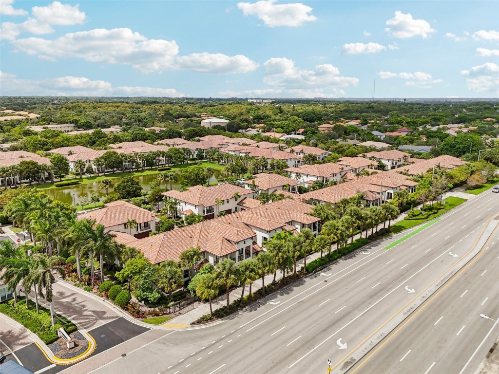 Paloma Lakes - Residential Lease