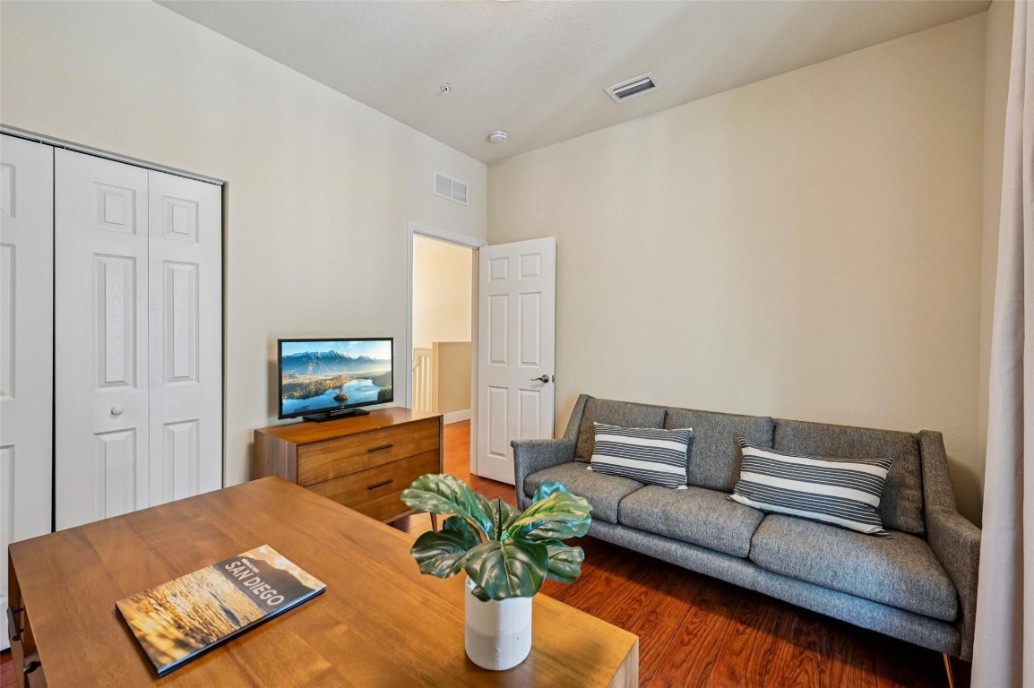 Paloma Lakes - Residential Lease