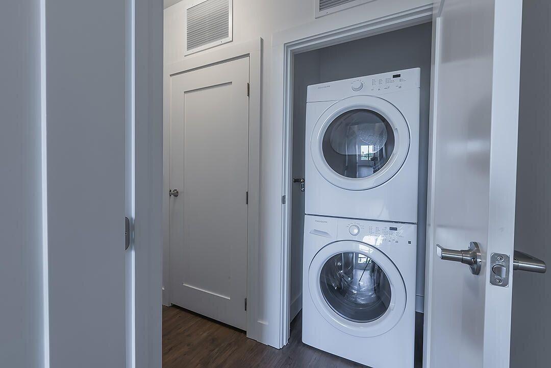 BETHESDA PARK - Residential Lease