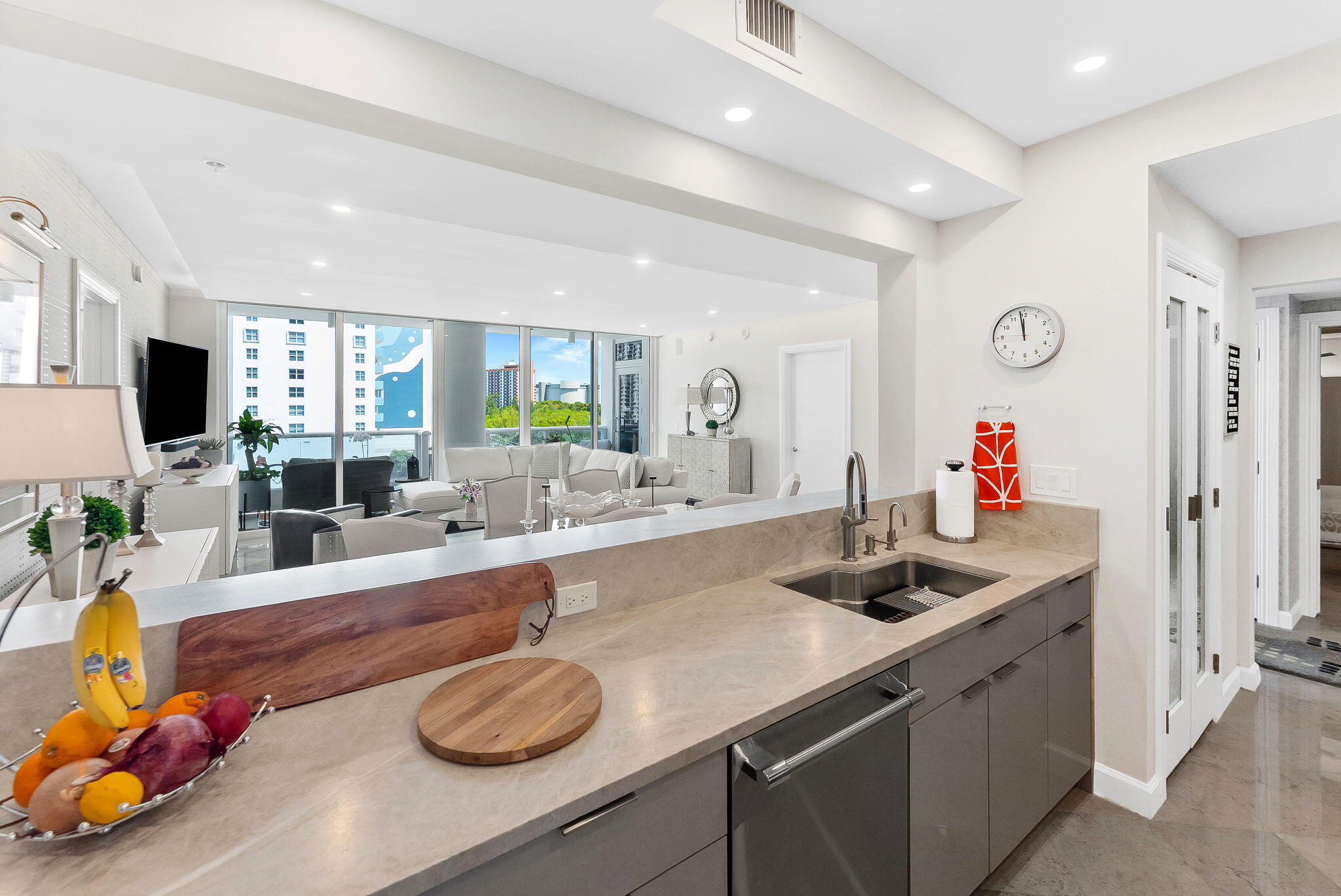 LA RIVE CONDO - Residential