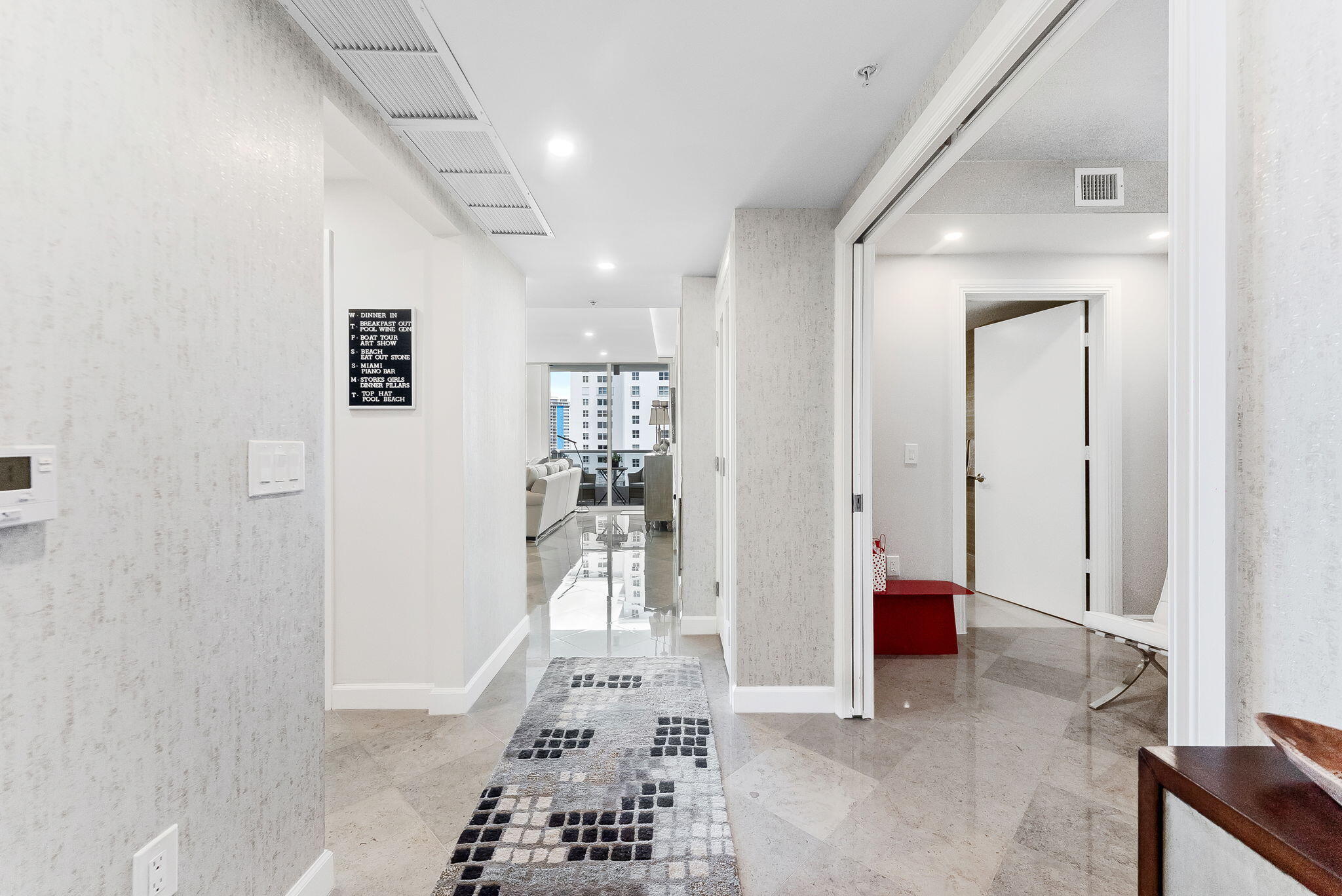 715 Bayshore Drive 606