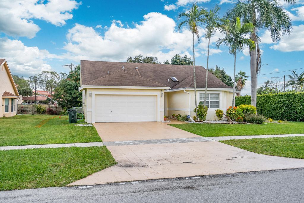 Photo of 5140 NW 5th Avenue, Boca Raton, FL 33487 (MLS # B26023279)