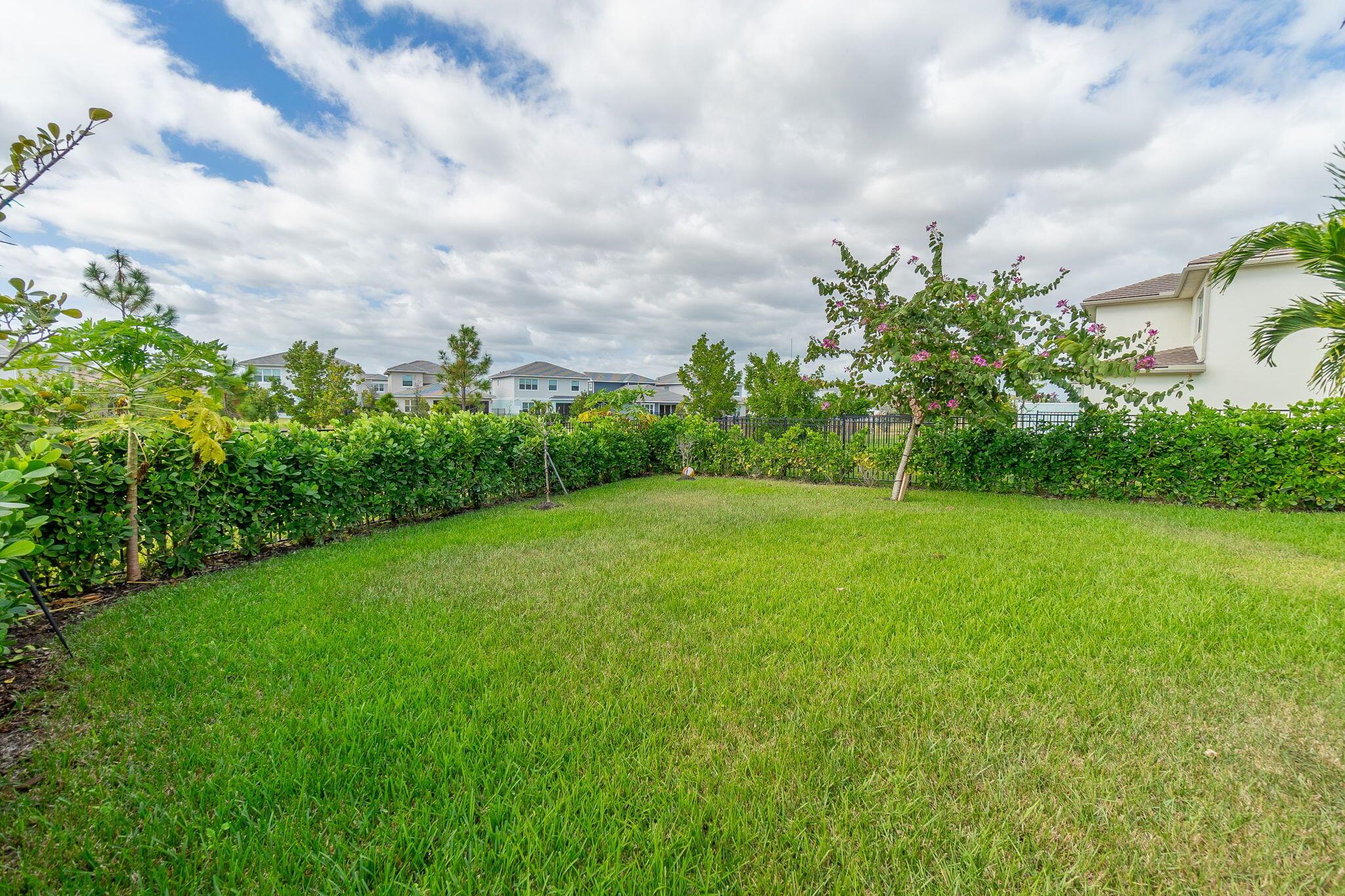 ARDEN PUD POD G SOUTH - Residential Lease