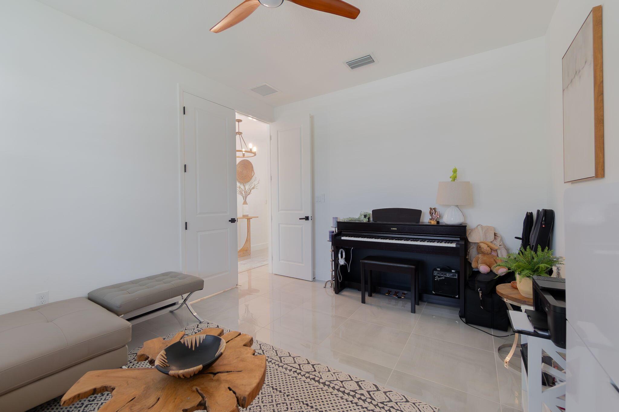 ARDEN PUD POD G SOUTH - Residential Lease