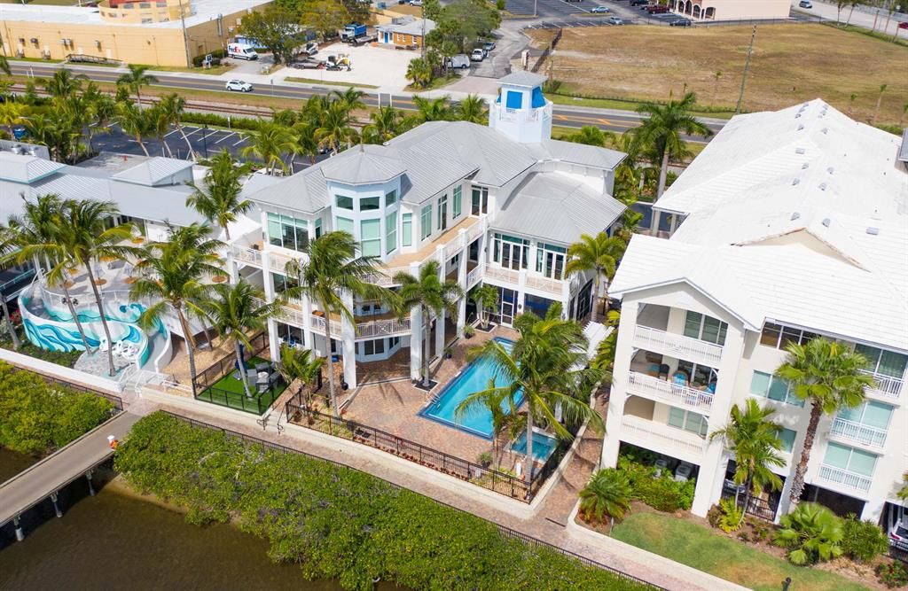 Photo of 975 NW Flagler Avenue #306, Stuart, FL 34994 (MLS # R10677315)