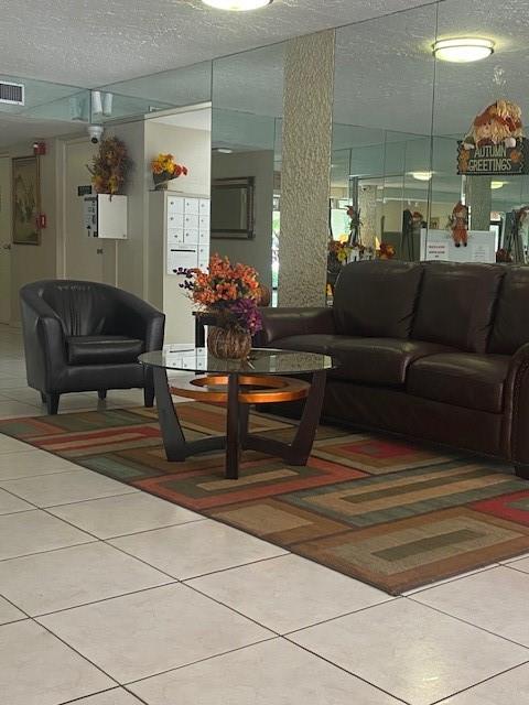 PALM-AIRE COUNTRY CLUB 50 - Residential Lease