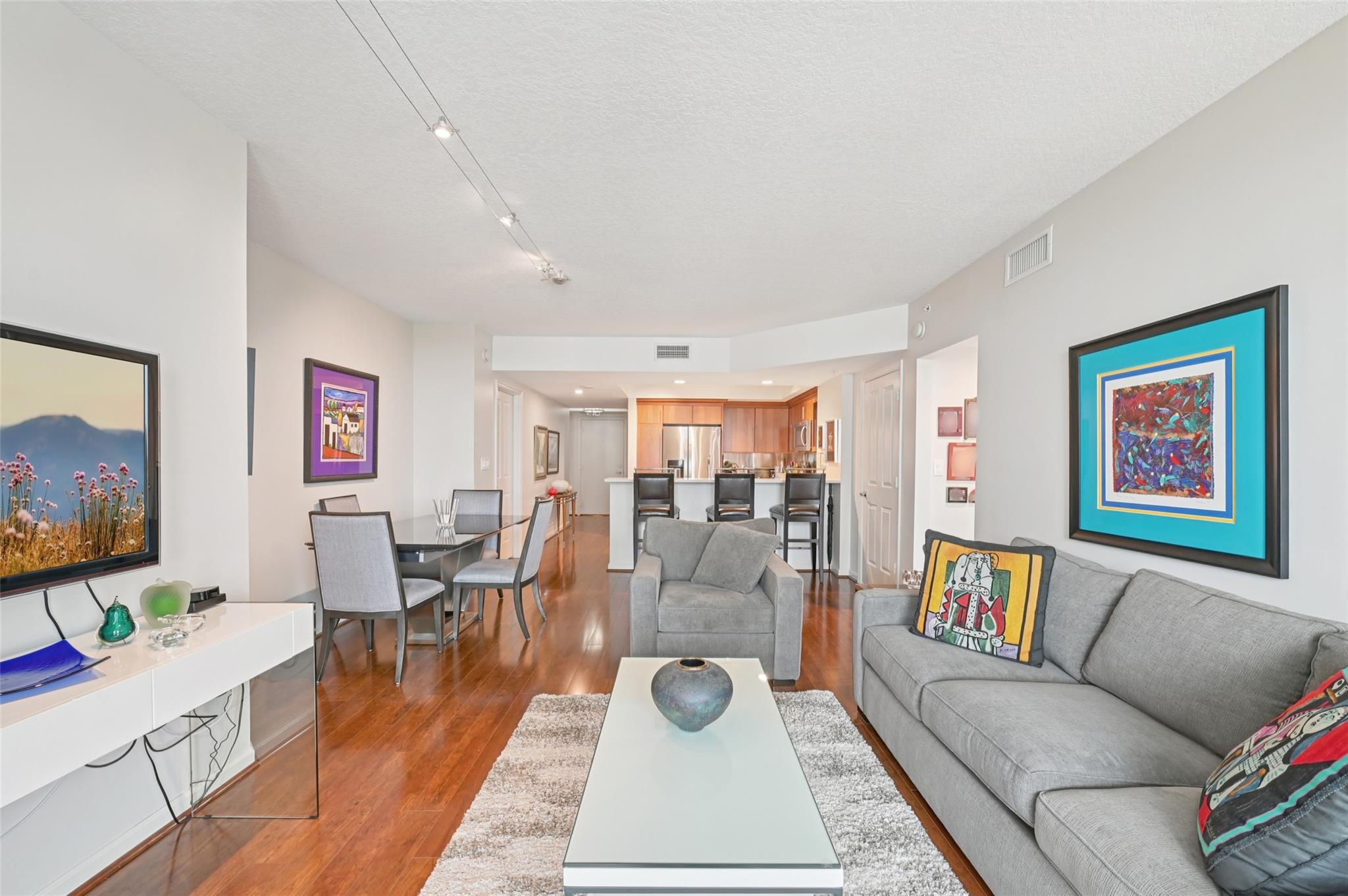 401 SW 4 Ave 1204