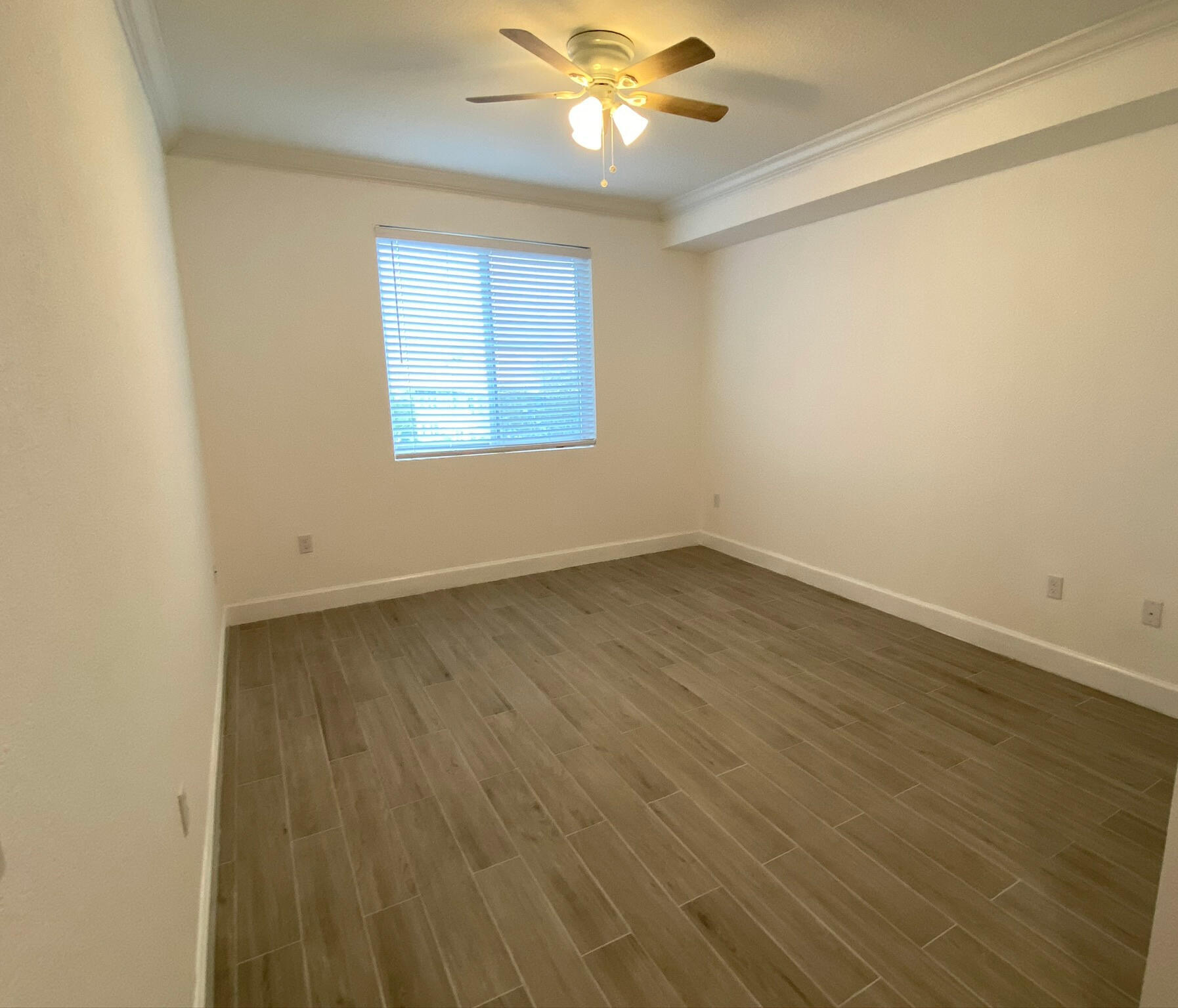 VIZCAYA LAKES CONDO - Residential Lease