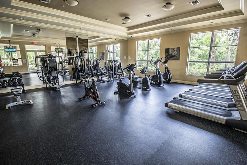 VIZCAYA LAKES CONDO - Residential Lease