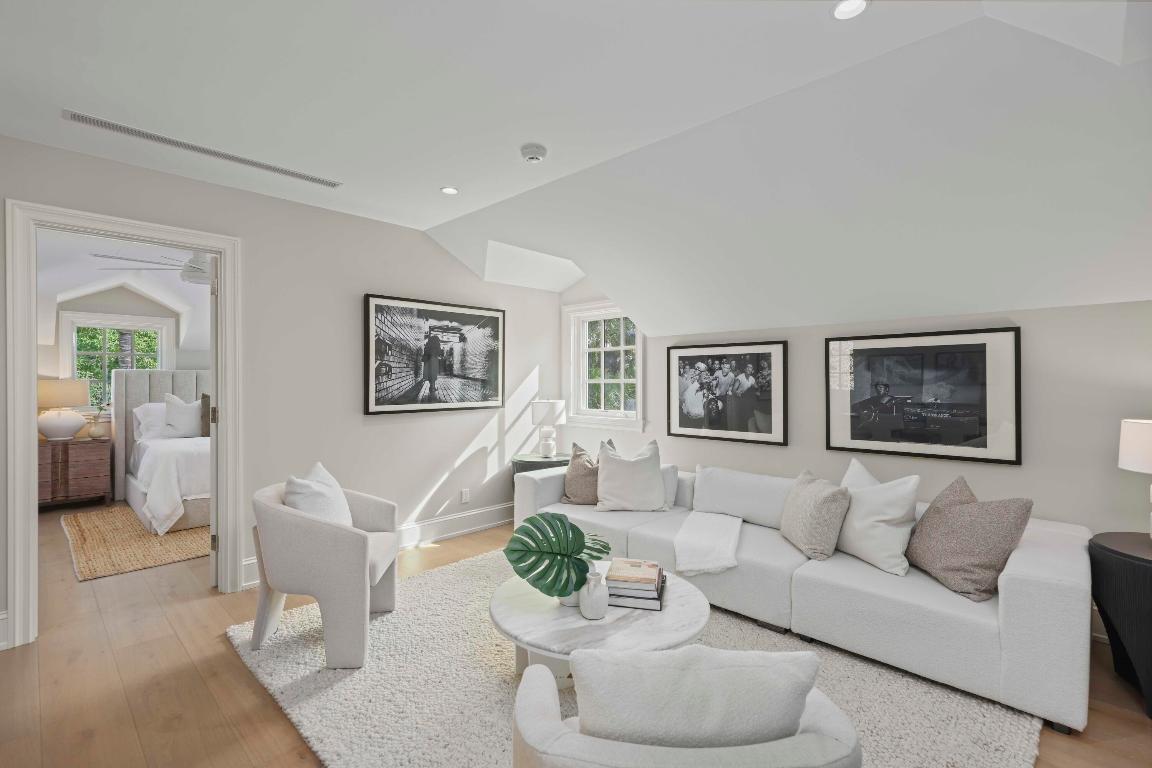 POLAN SUB - Residential