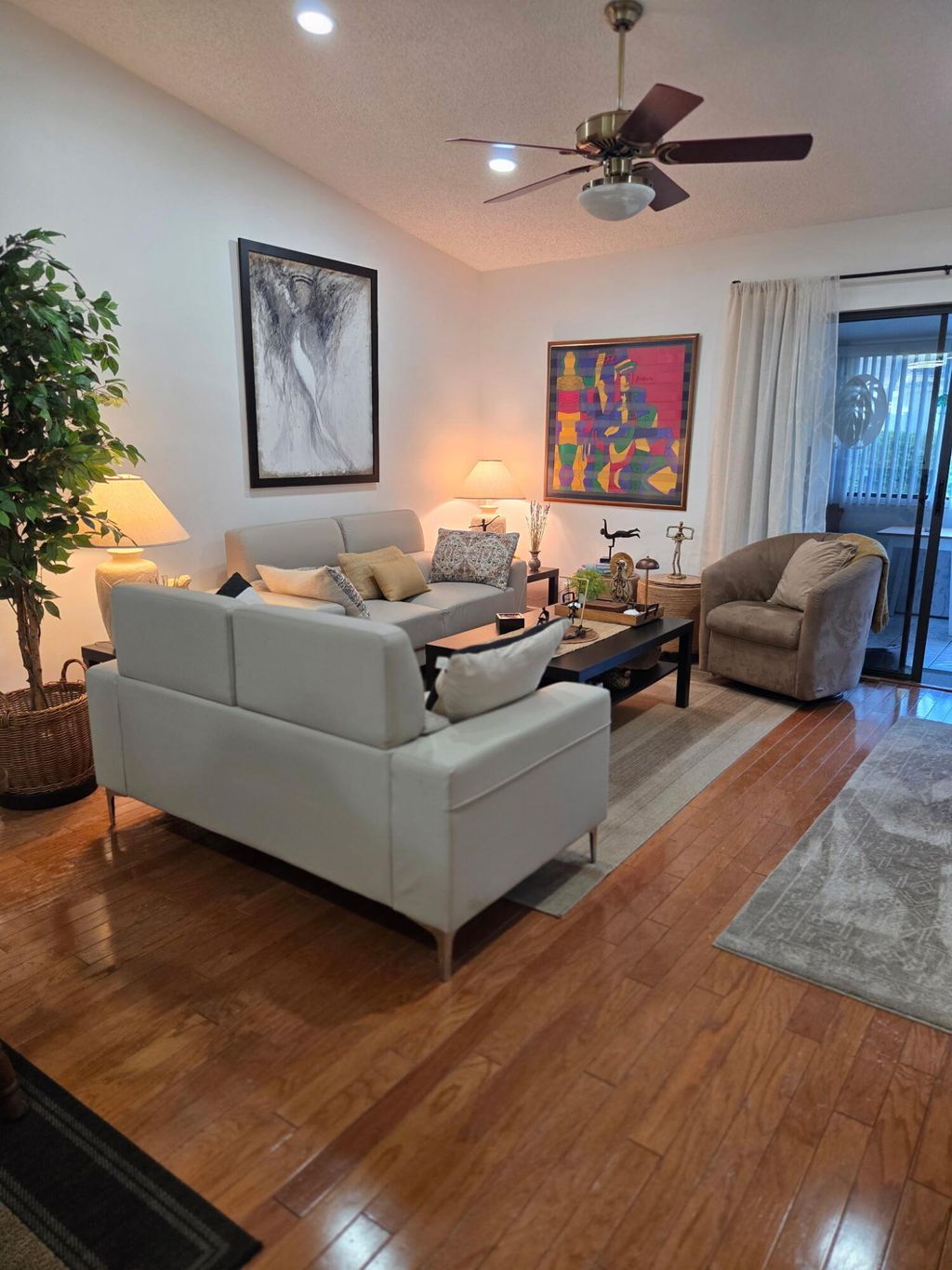 Photo of 2640 W Gately Dr Drive W #1204, West Palm Beach, FL 33415 (MLS # B26022600)