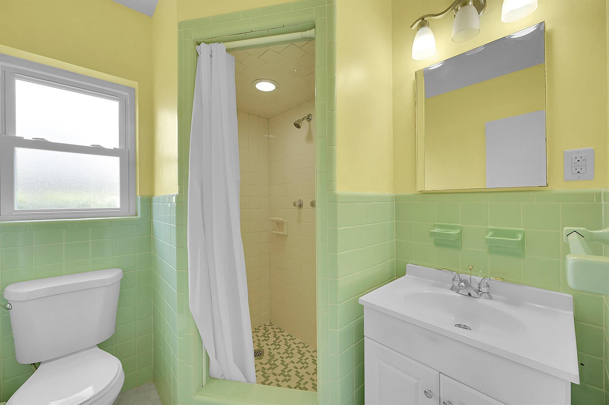 Pompano Beach, Florida 33062, United States, 2 Bedrooms Bedrooms, ,2 BathroomsBathrooms,Residential,Active,209604